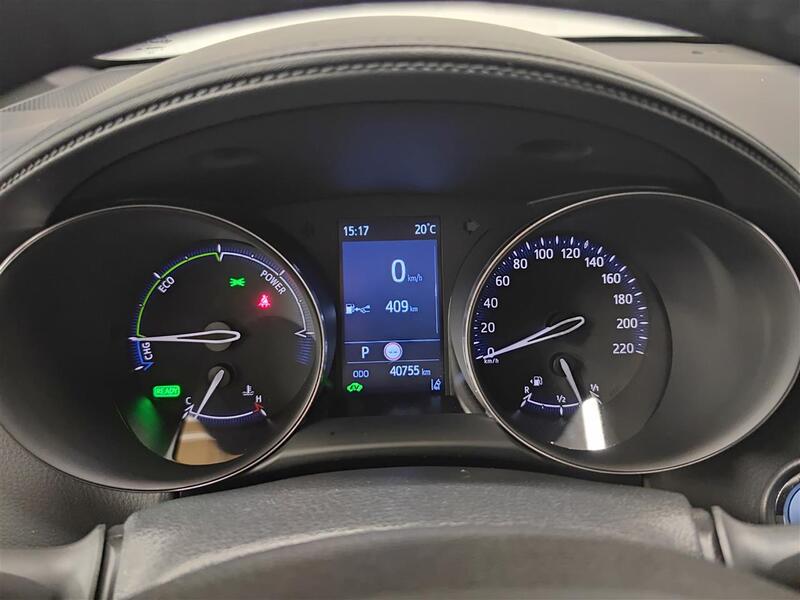 Toyota C-HR vaihtoauto