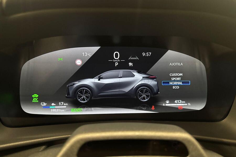 Toyota C-HR vaihtoauto