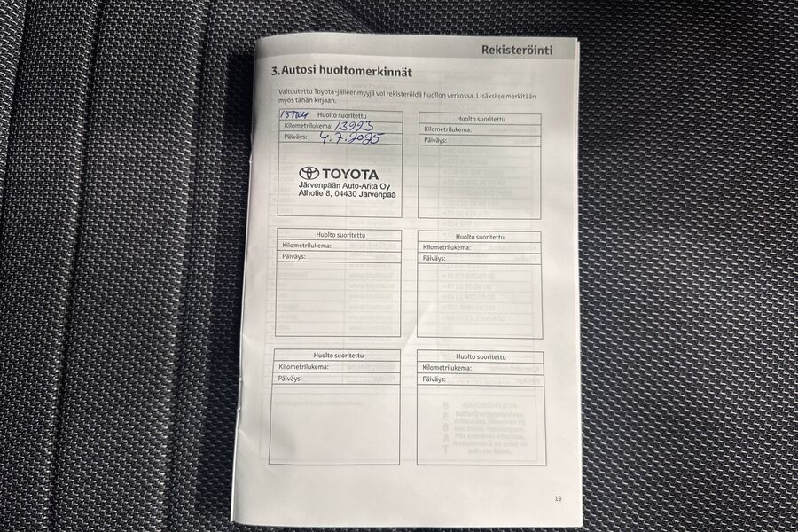 Toyota C-HR vaihtoauto