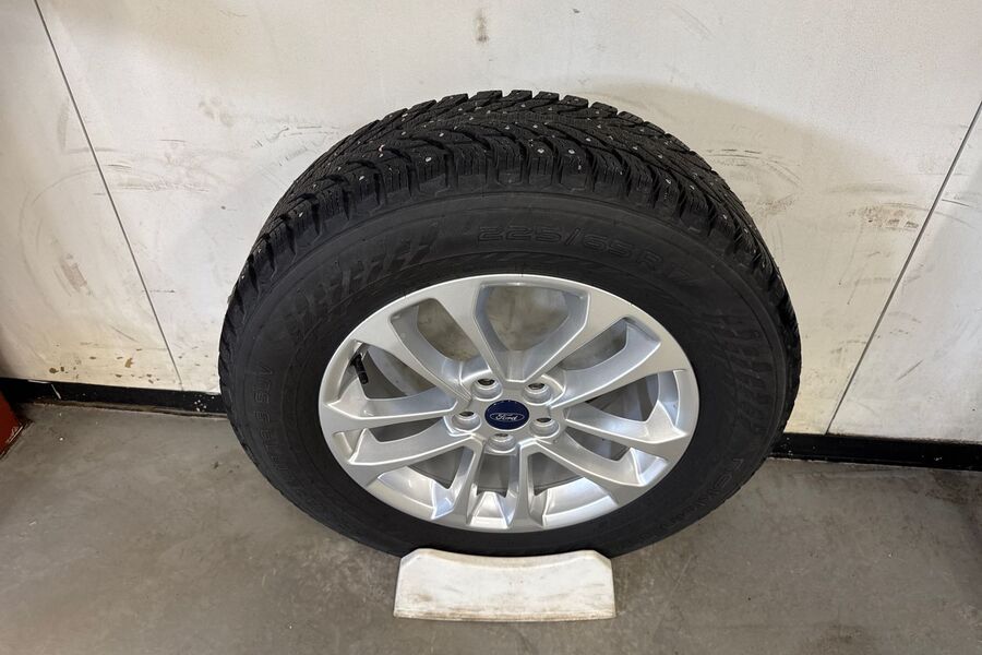 Ford Kuga vaihtoauto