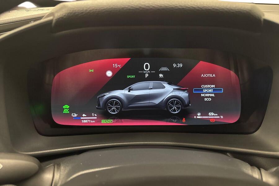 Toyota C-HR vaihtoauto