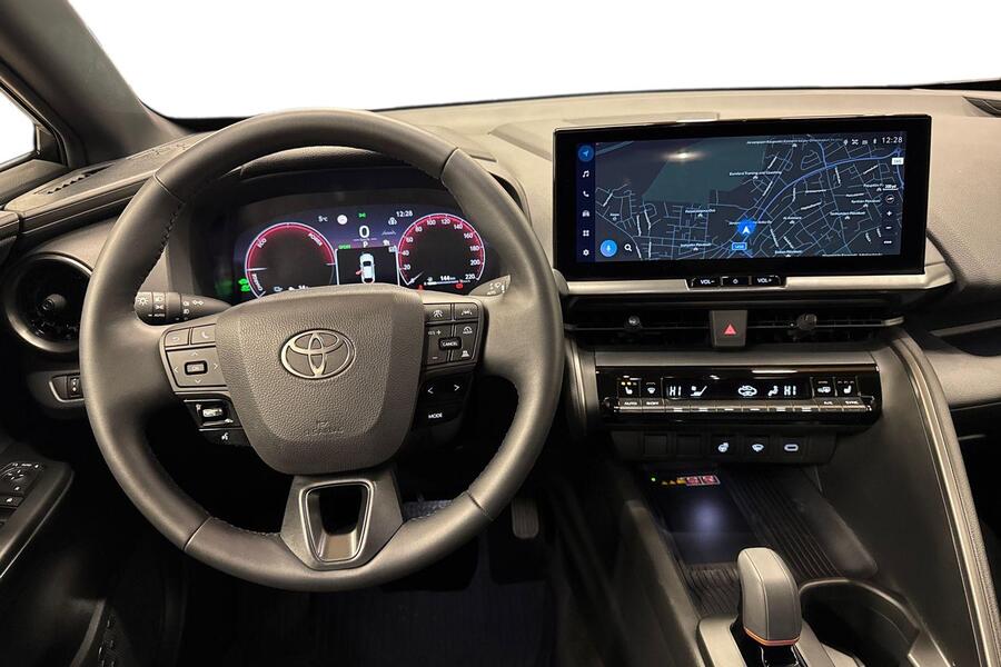 Toyota C-HR vaihtoauto