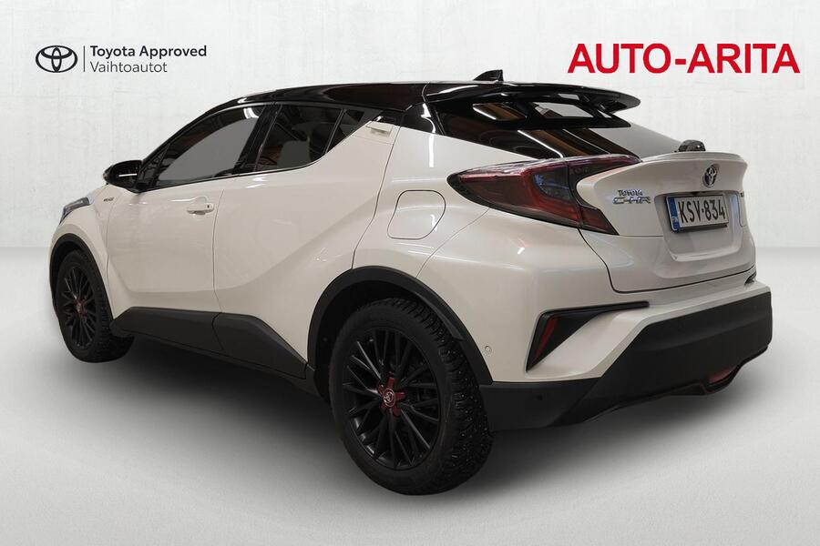 Toyota C-HR vaihtoauto