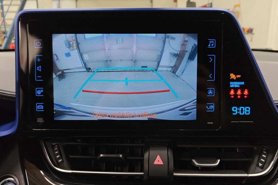 Toyota C-HR vaihtoauto