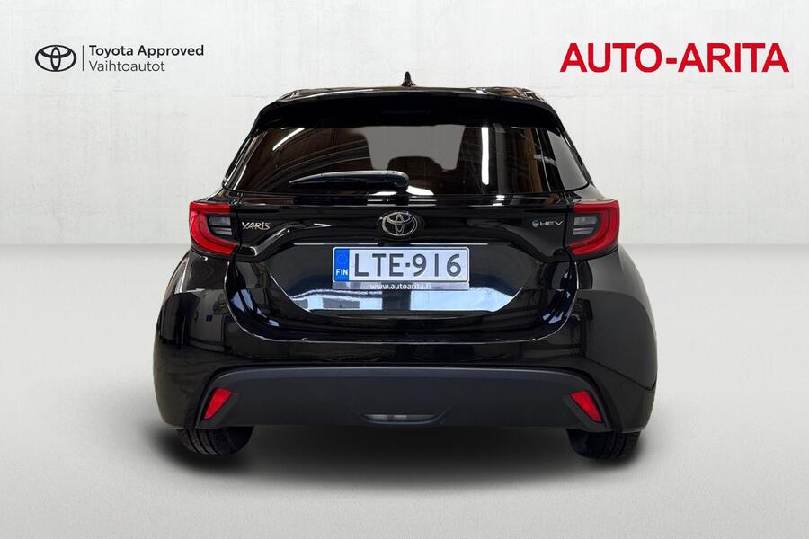 Toyota Yaris vaihtoauto