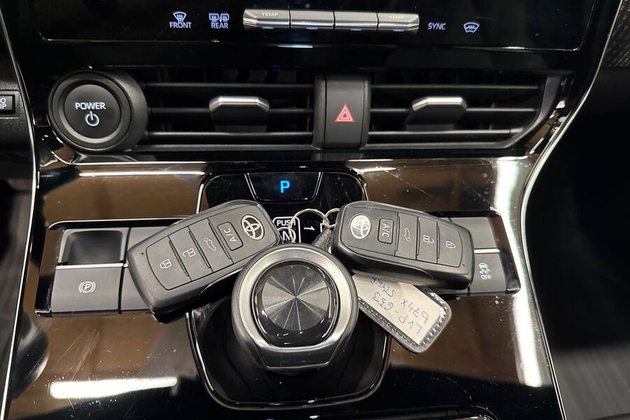 Toyota bZ4X vaihtoauto