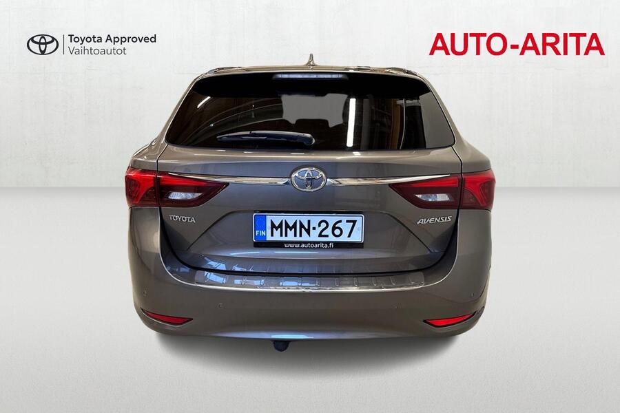 Toyota Avensis vaihtoauto