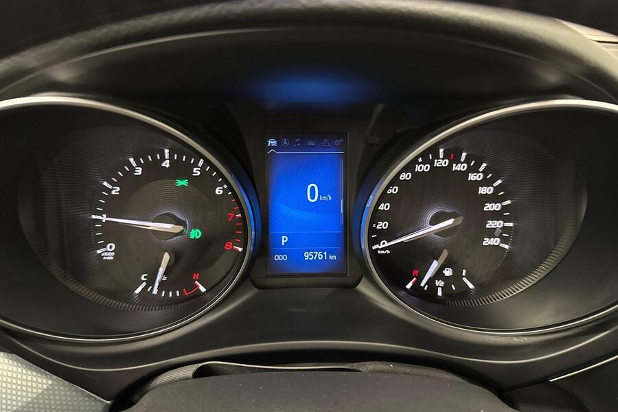 Toyota Avensis vaihtoauto