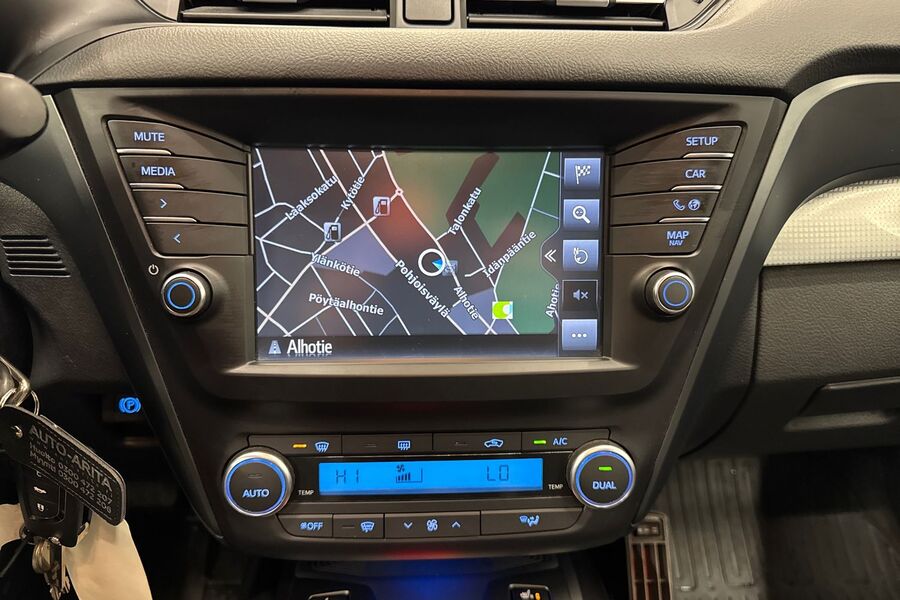 Toyota Avensis vaihtoauto