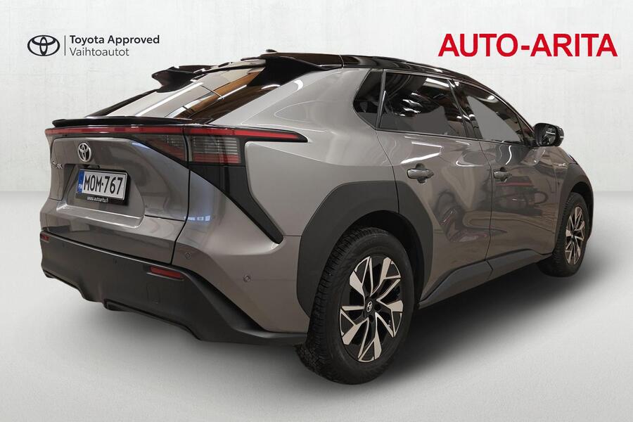 Toyota bZ4X vaihtoauto