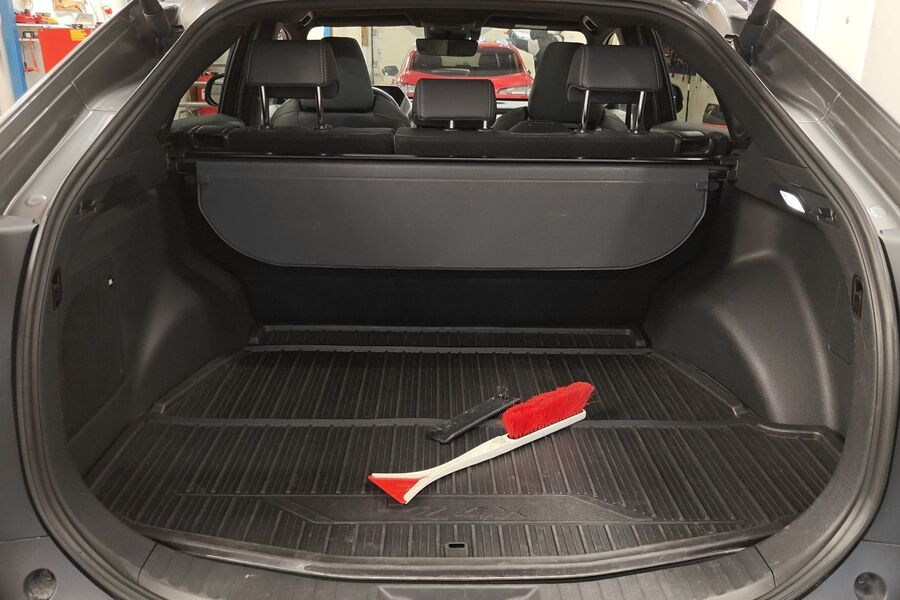 Toyota bZ4X vaihtoauto