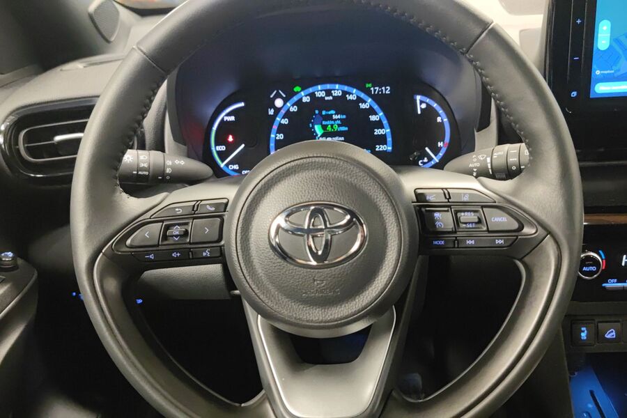 Toyota Yaris Cross vaihtoauto