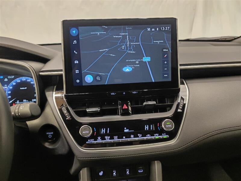 Toyota Corolla Cross vaihtoauto