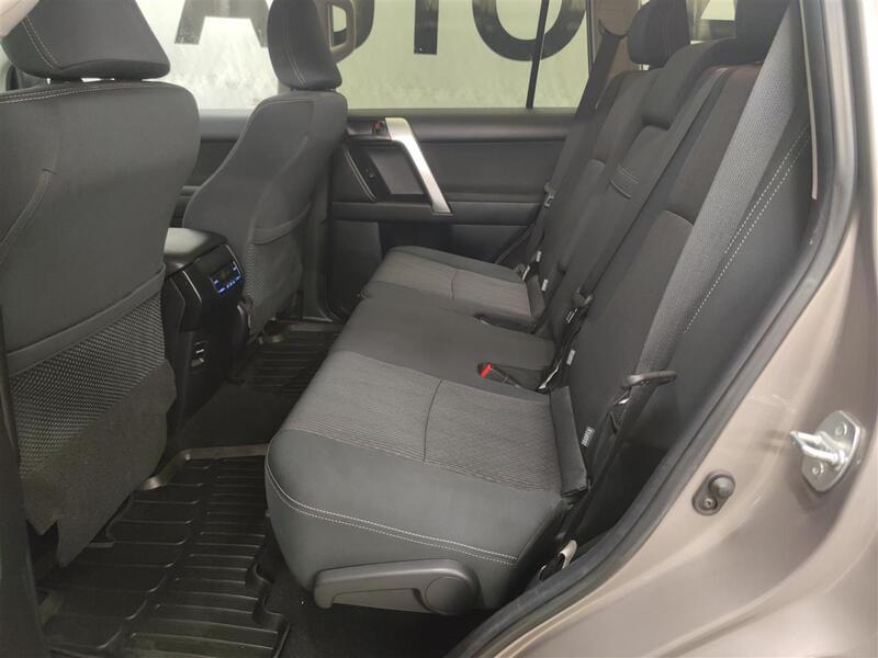 Toyota Land Cruiser vaihtoauto