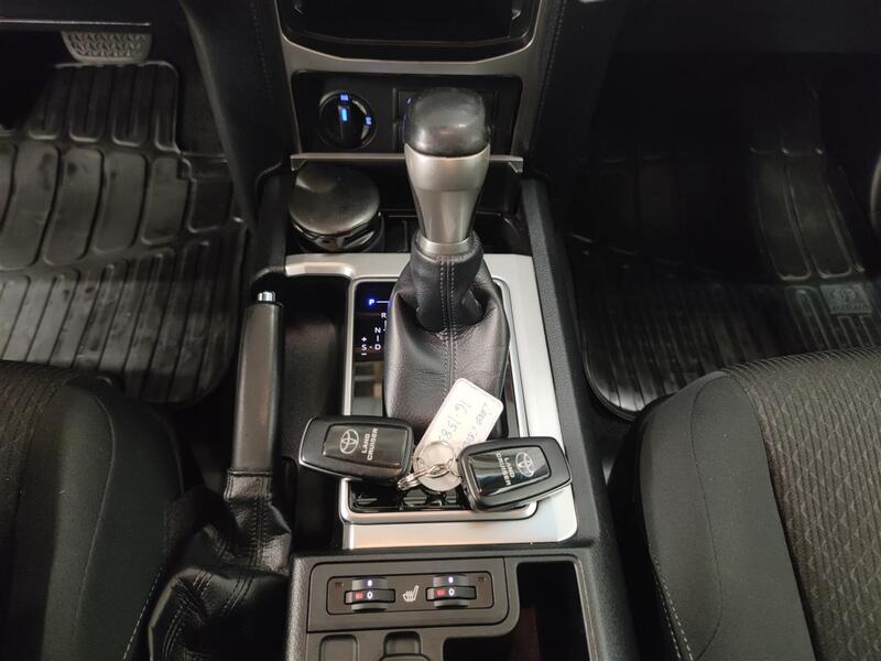 Toyota Land Cruiser vaihtoauto