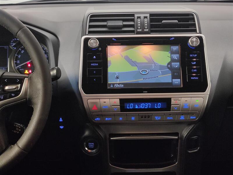 Toyota Land Cruiser vaihtoauto