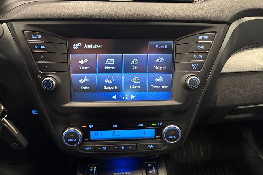 Toyota Avensis vaihtoauto