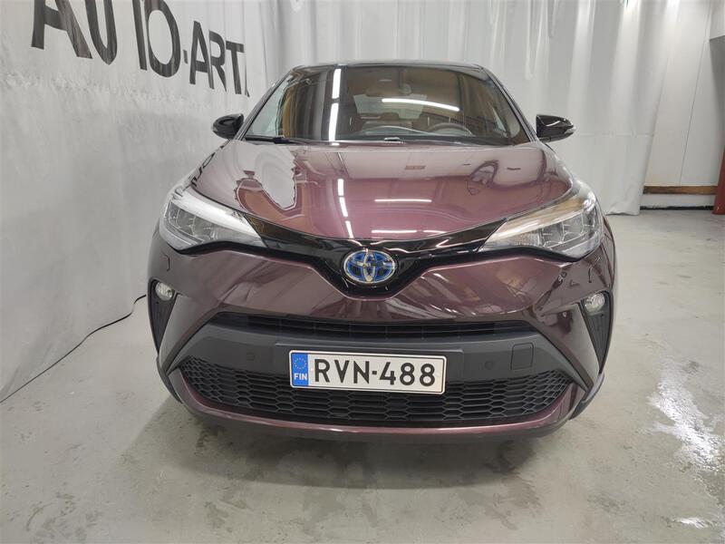 Toyota C-HR vaihtoauto