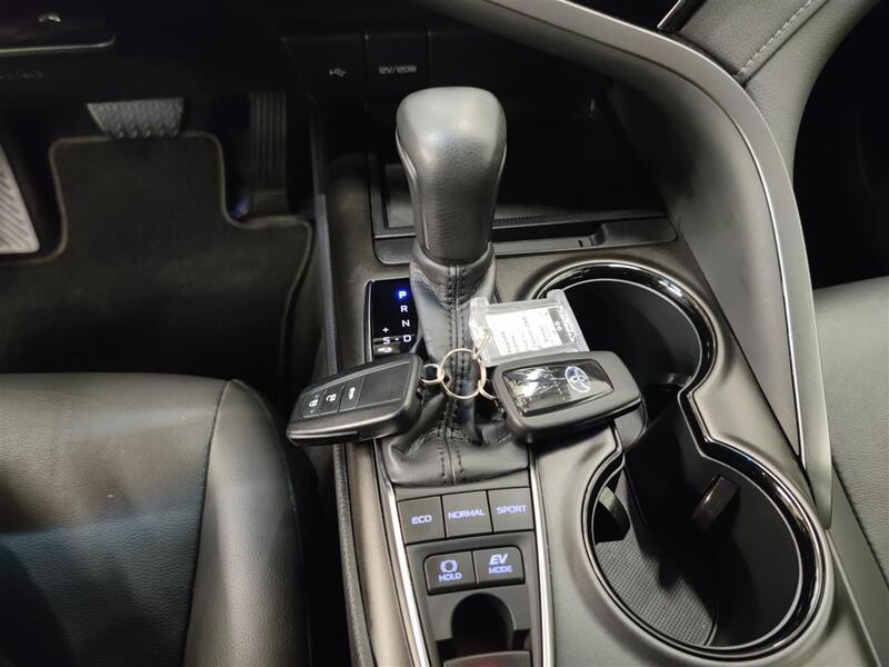 Toyota Camry vaihtoauto