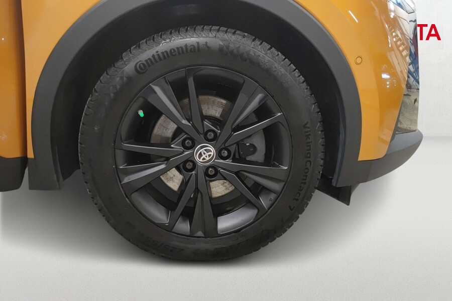 Toyota C-HR vaihtoauto