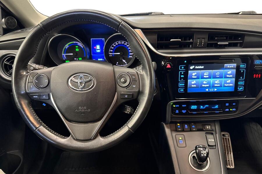 Toyota Auris vaihtoauto