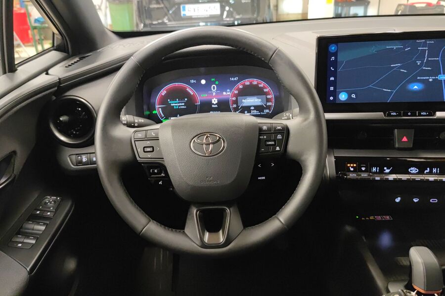 Toyota C-HR vaihtoauto