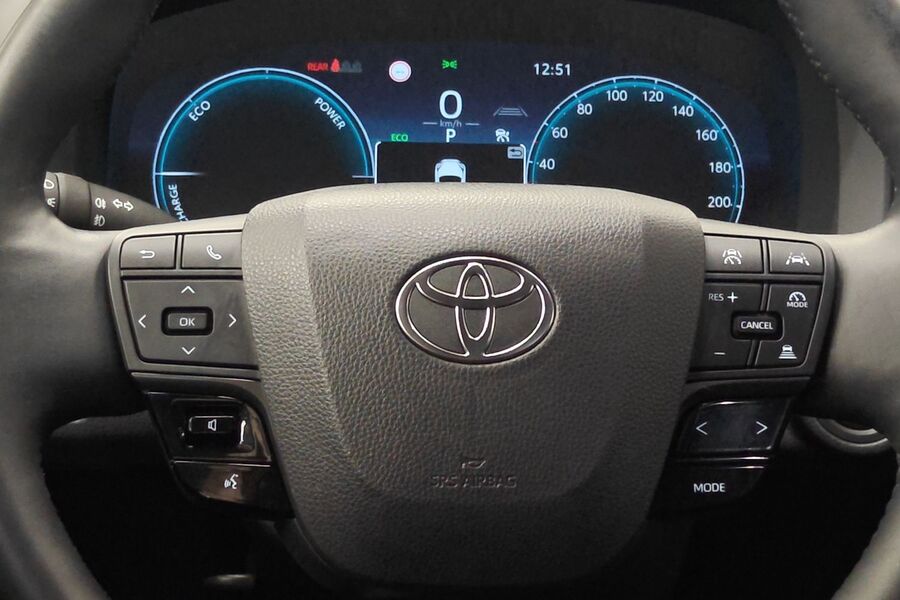 Toyota C-HR vaihtoauto