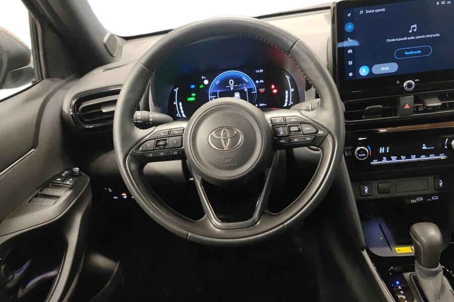 Toyota Yaris Cross vaihtoauto