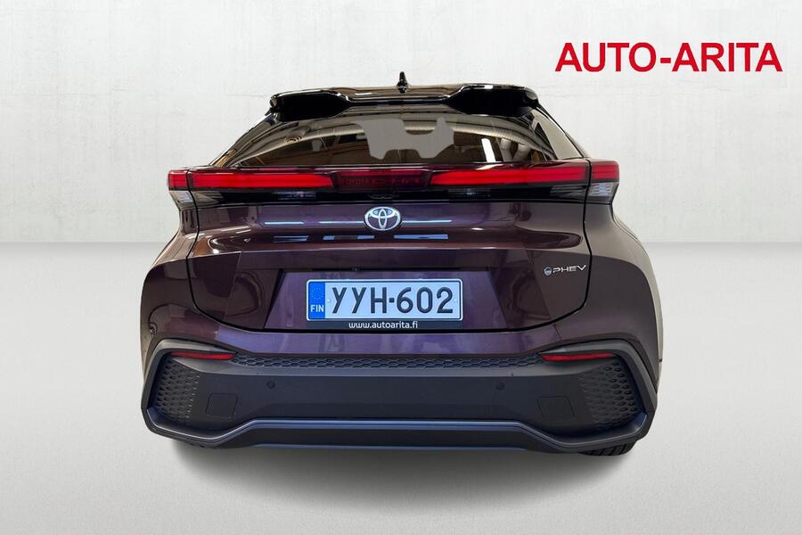 Toyota C-HR vaihtoauto