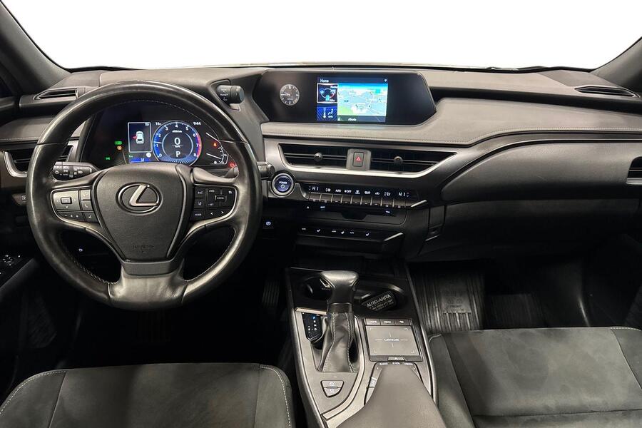 Lexus UX vaihtoauto