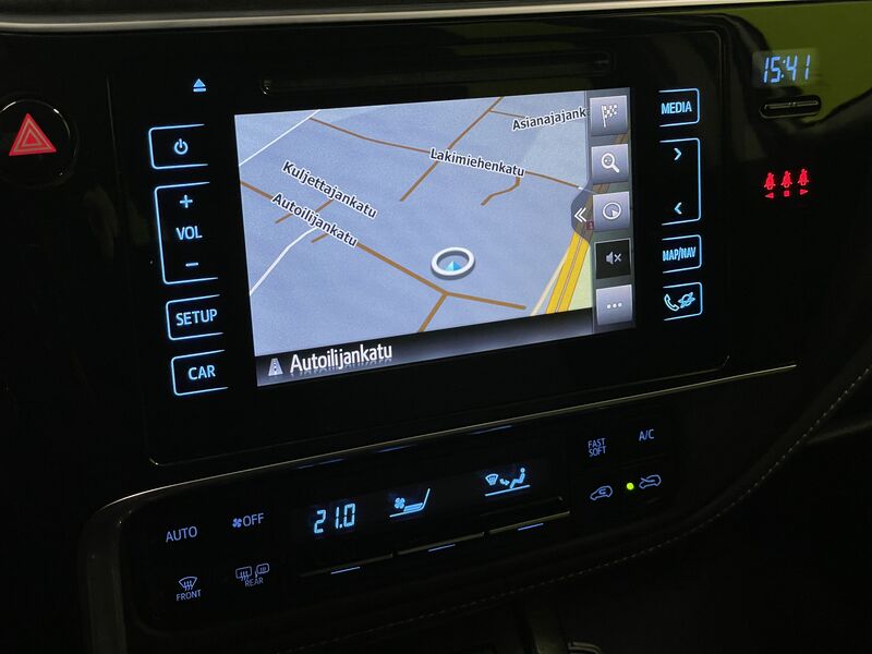 Toyota Auris vaihtoauto