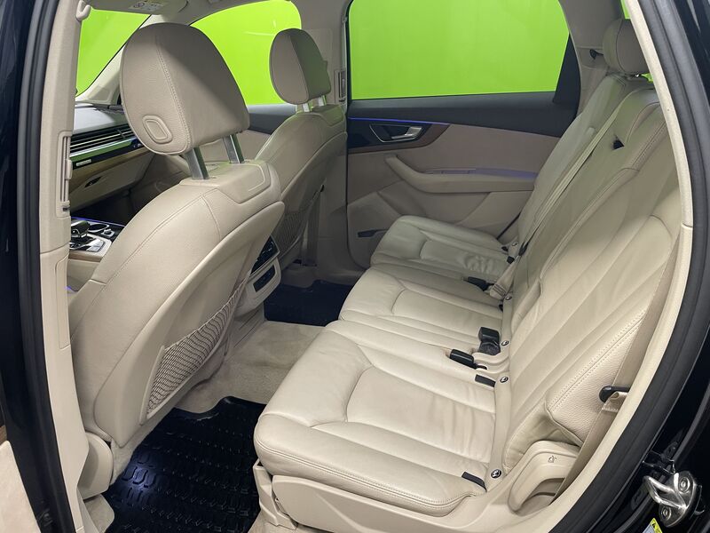 Audi Q7 vaihtoauto