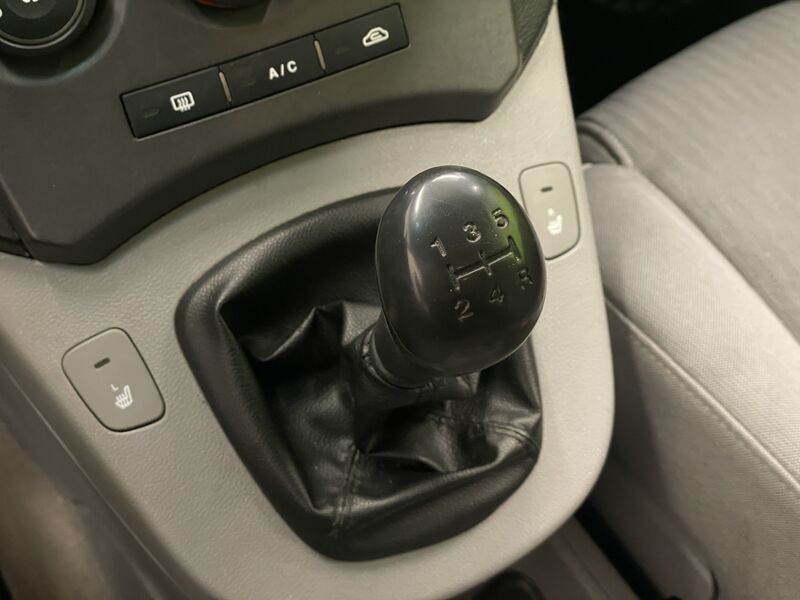 Kia Carens vaihtoauto