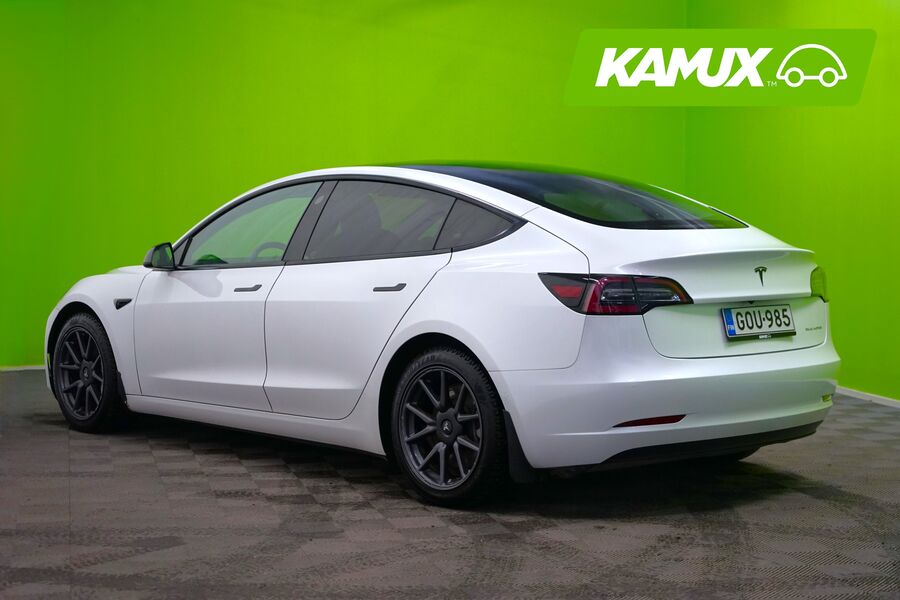 Tesla Model 3 vaihtoauto