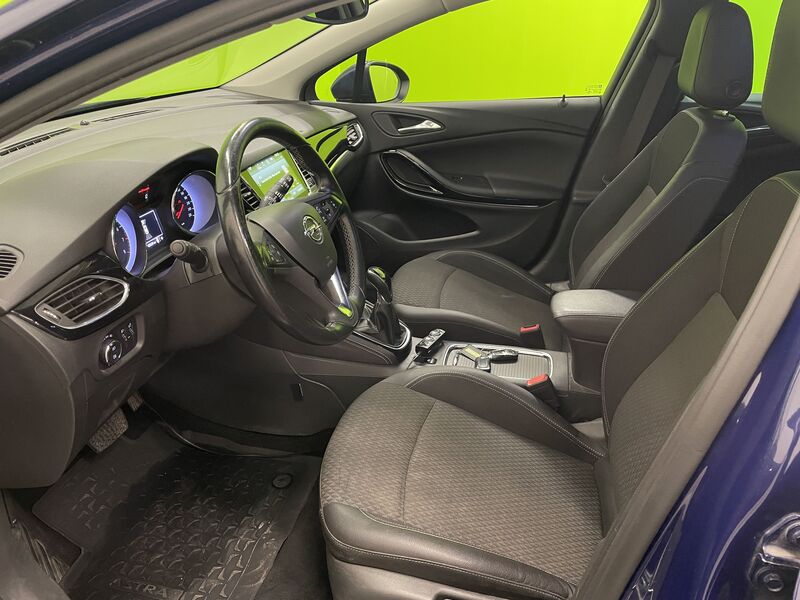 Opel Astra vaihtoauto