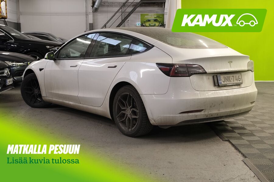 Tesla Model 3 vaihtoauto