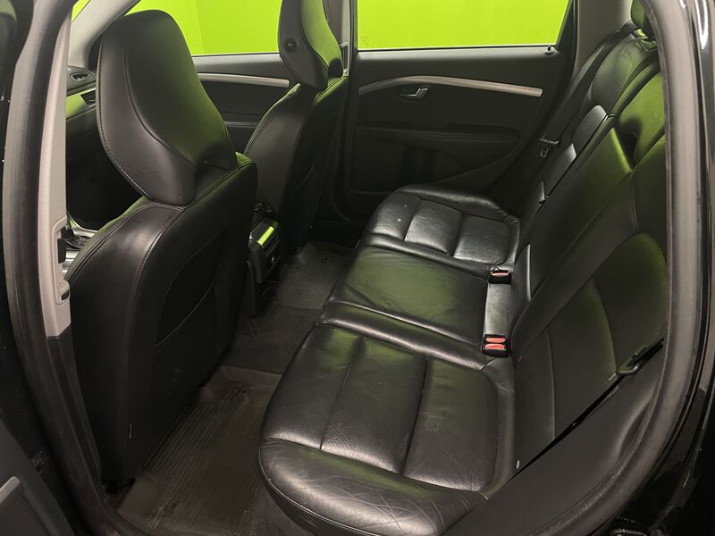 Volvo V70 vaihtoauto