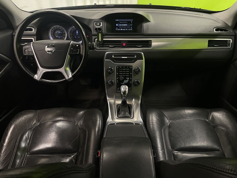 Volvo V70 vaihtoauto