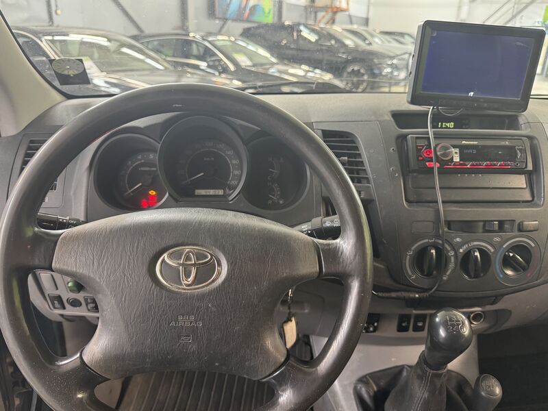 Toyota Hilux vaihtoauto