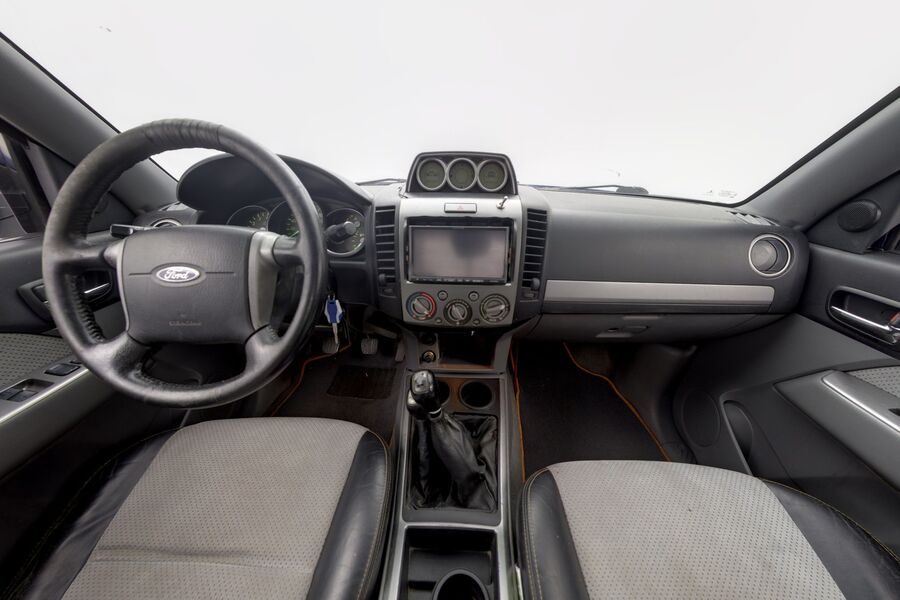 Ford Ranger vaihtoauto