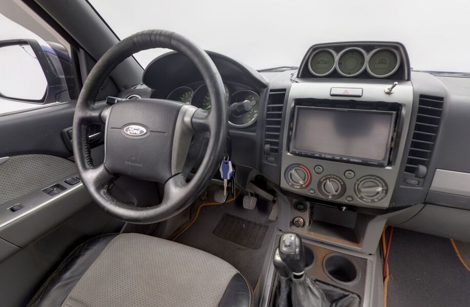 Ford Ranger vaihtoauto