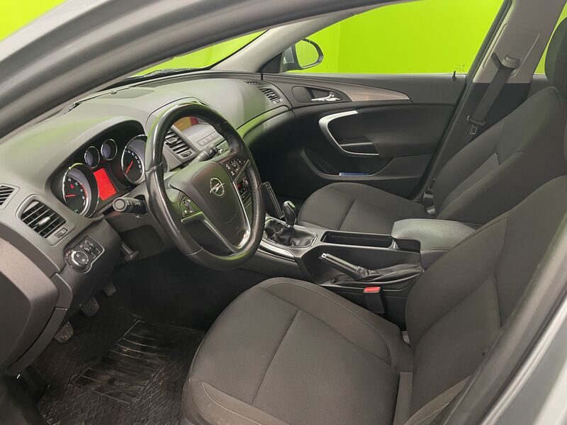 Opel Insignia vaihtoauto