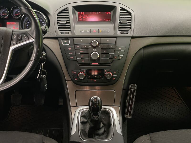 Opel Insignia vaihtoauto