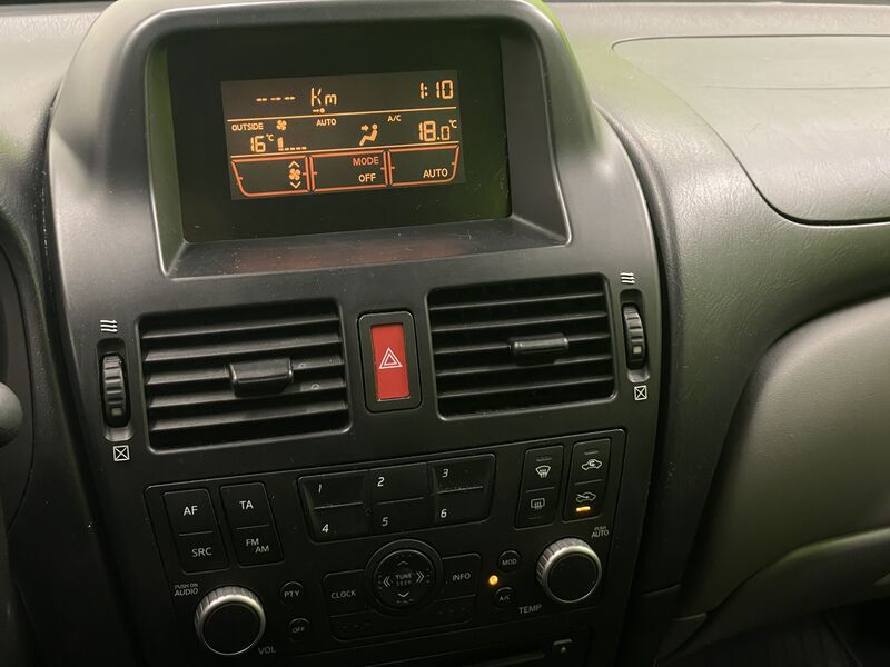 Nissan Almera vaihtoauto