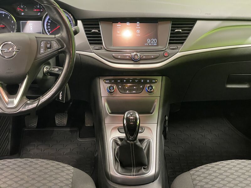 Opel Astra vaihtoauto