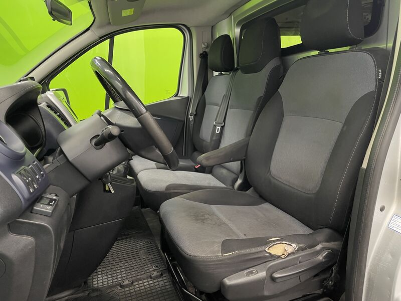 Opel Vivaro vaihtoauto