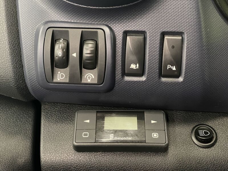 Opel Vivaro vaihtoauto