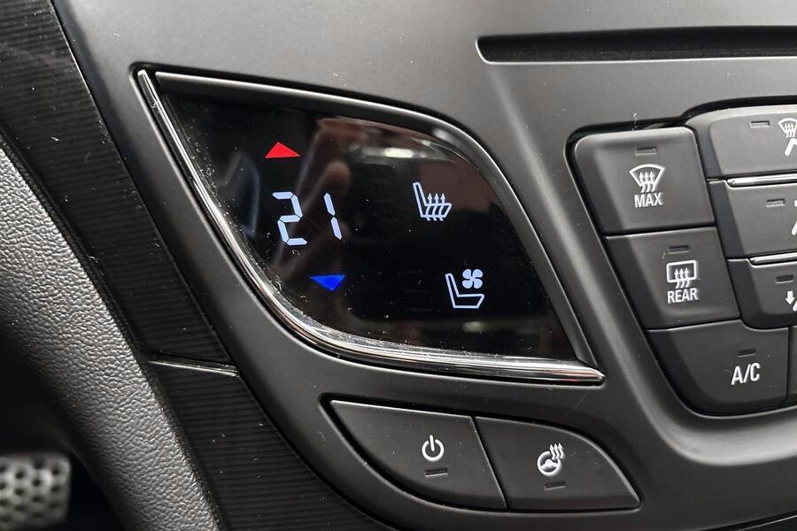 Opel Insignia vaihtoauto