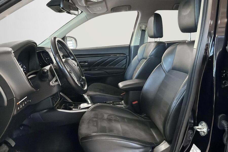 Mitsubishi Outlander PHEV vaihtoauto