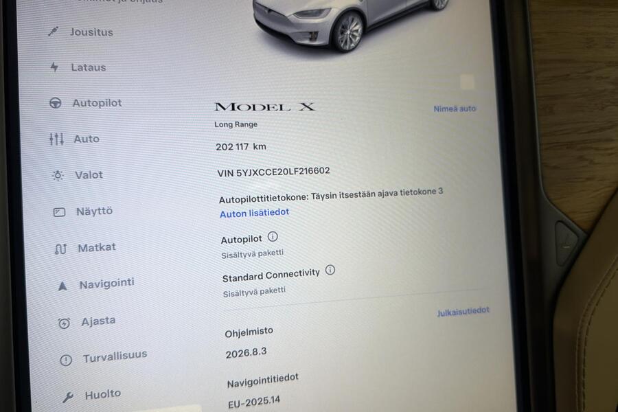 Tesla Model X vaihtoauto